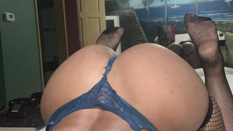 alexanikole onlyfans leaked picture 2