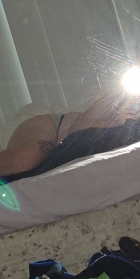 badbunny17122 onlyfans leaked picture 2