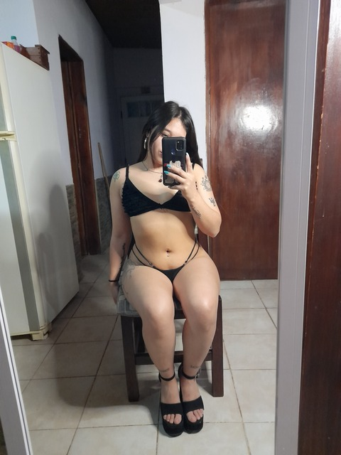 badgirl281996 onlyfans leaked picture 2