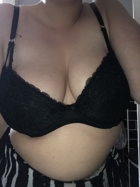 claudiababyyyy onlyfans leaked picture 2