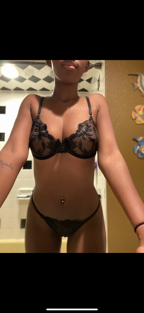 ebonyxteen onlyfans leaked picture 2