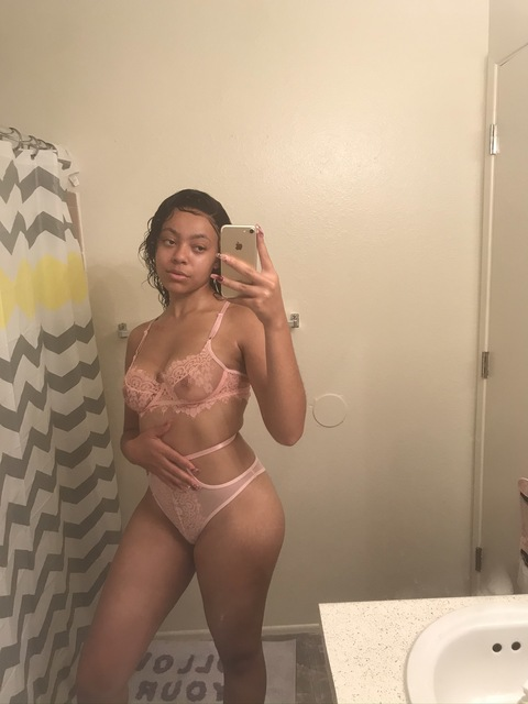 giathegoat onlyfans leaked picture 2