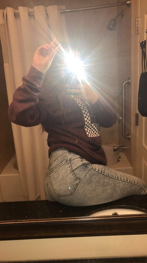 hailee11 onlyfans leaked picture 2