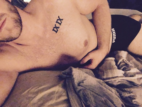 hen201699 onlyfans leaked picture 2
