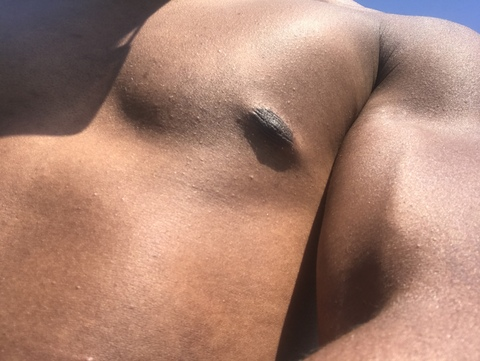 hotguymarc onlyfans leaked picture 2