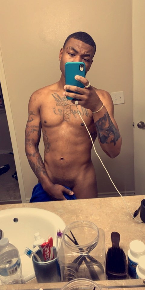 isaiahto1 onlyfans leaked picture 2