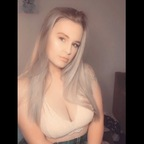 View j.nicole_223 (Nicole) OnlyFans 49 Photos and 32 Videos for free 

 profile picture
