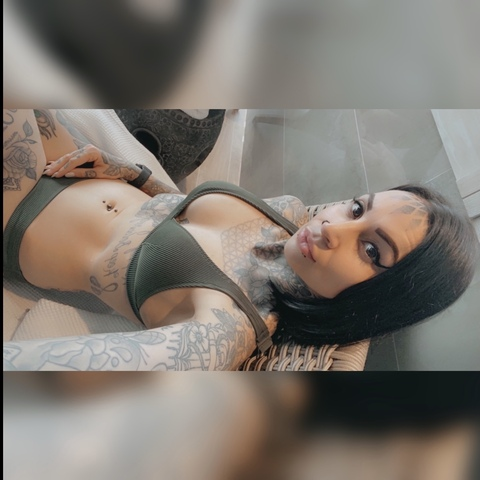 kayymxrie onlyfans leaked picture 2