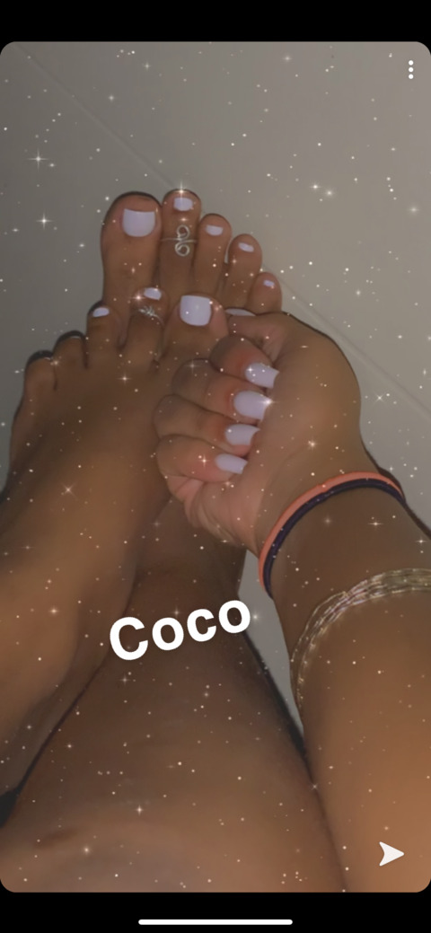 latinaprettytoes onlyfans leaked picture 2