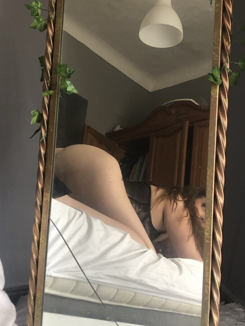mariajosediiaz onlyfans leaked picture 2