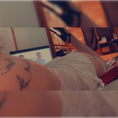 mequeenbitch1 onlyfans leaked picture 2