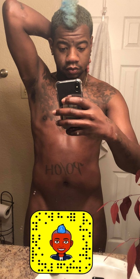 uglyazzpooh onlyfans leaked picture 2