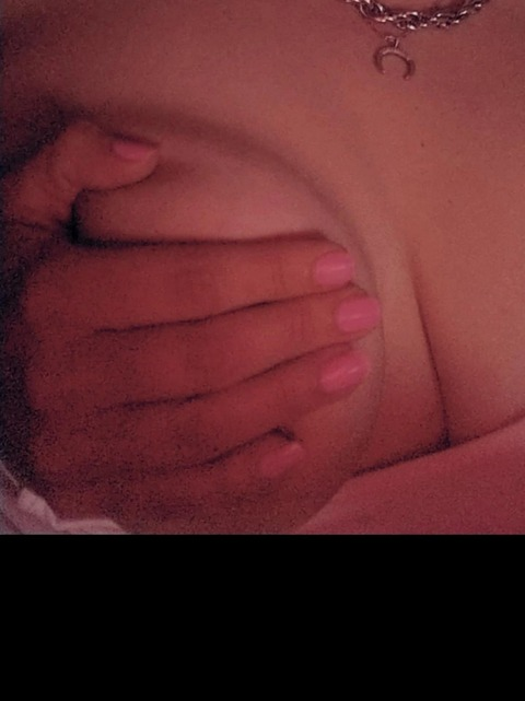 yourspicylatingirl onlyfans leaked picture 2